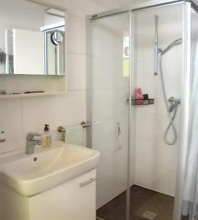 Chenille 2 Pieces Plein Pied Avec Jardin Et Vue Magnifique Appartement *